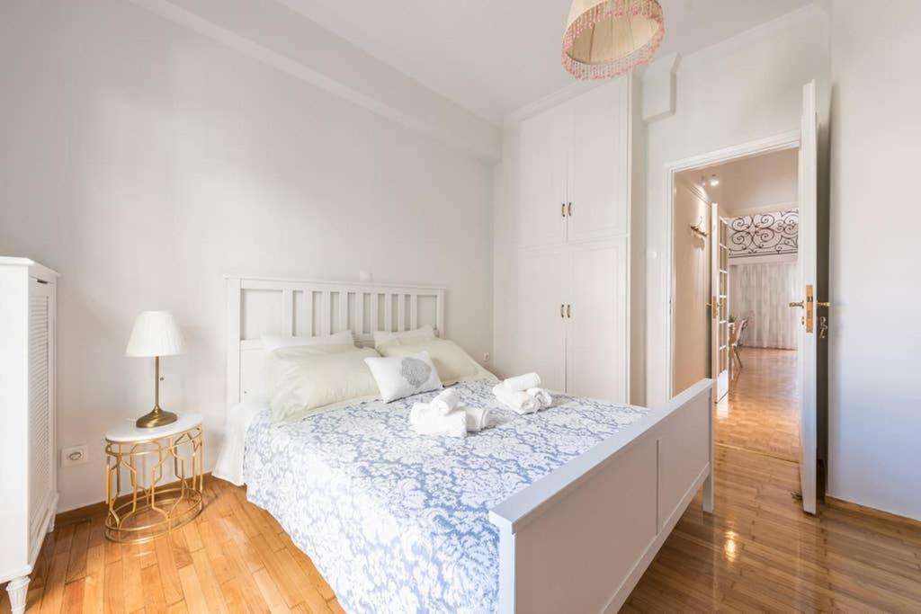 New! Bright & Remodeled 1bed 2min Walk To Acropolis Apartament *