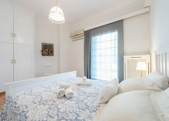 New! Bright & Remodeled 1Bed Apt 2Min Walk To Acropolis