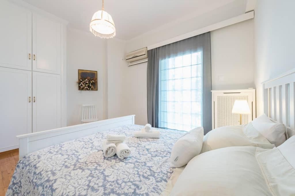 New! Bright & Remodeled 1bed 2min Walk To Acropolis *