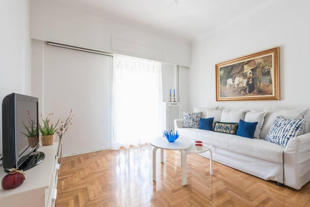 New! Bright & Remodeled 1bed 2min Walk To Acropolis Apartment Athens